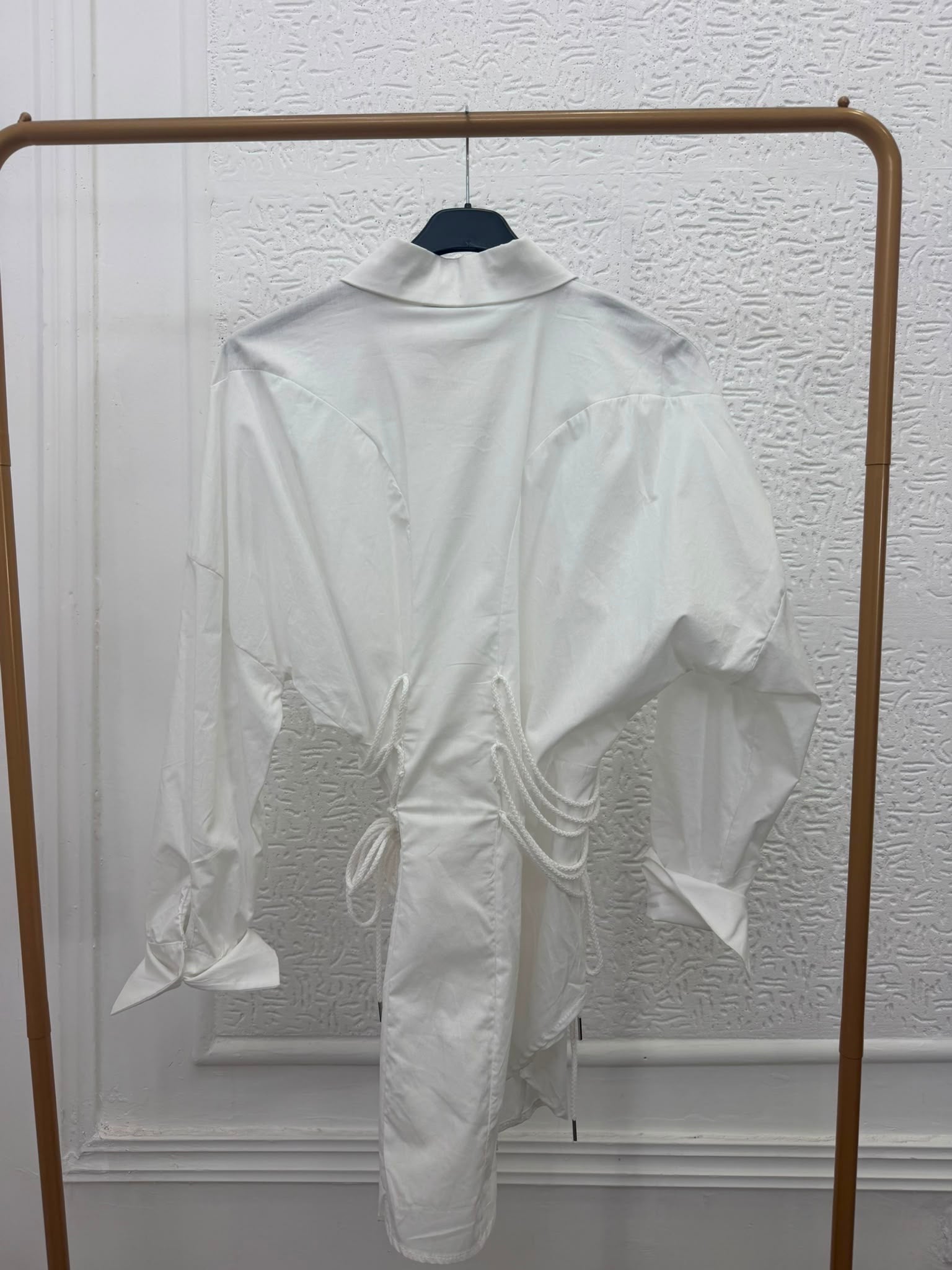 Camicia con stringhe Amour