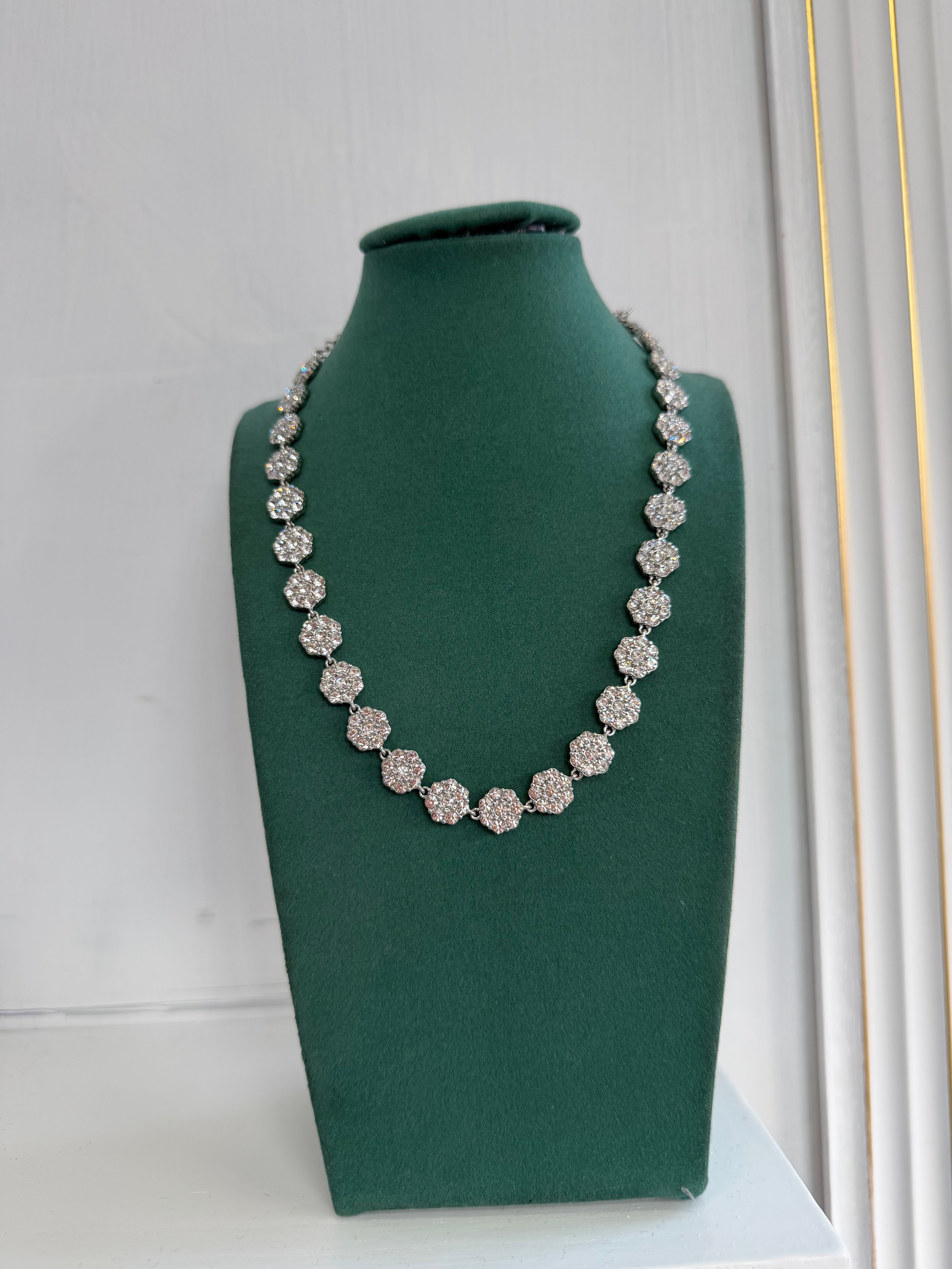 Collana con fiore Malta