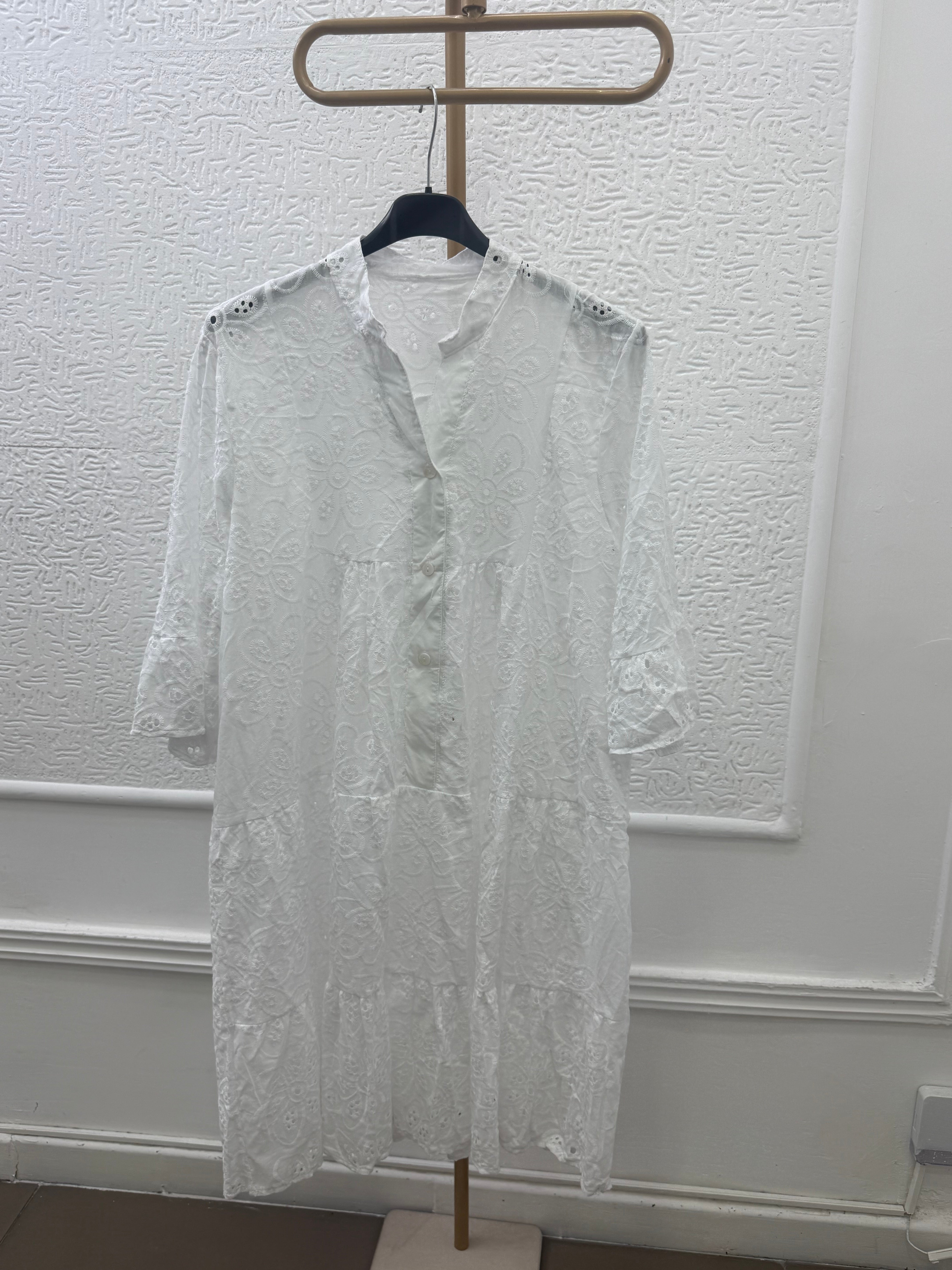 Dress in pizzo san gallo Capri