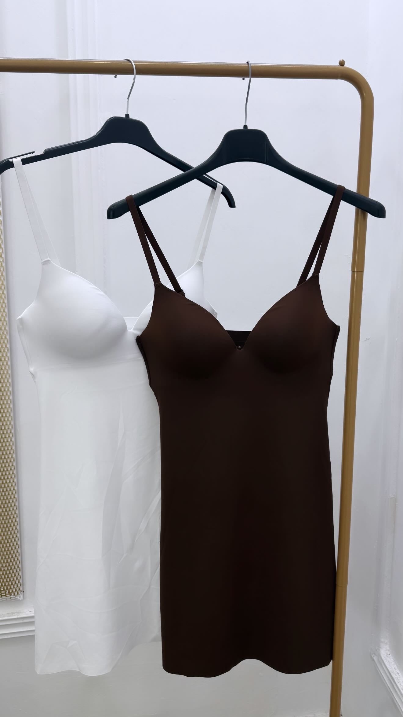 Dress mood ski*s
