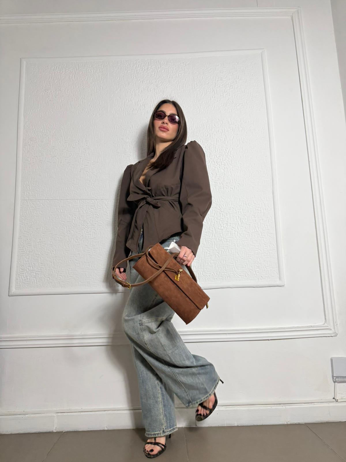 Giacca crop con manica a sbuffo