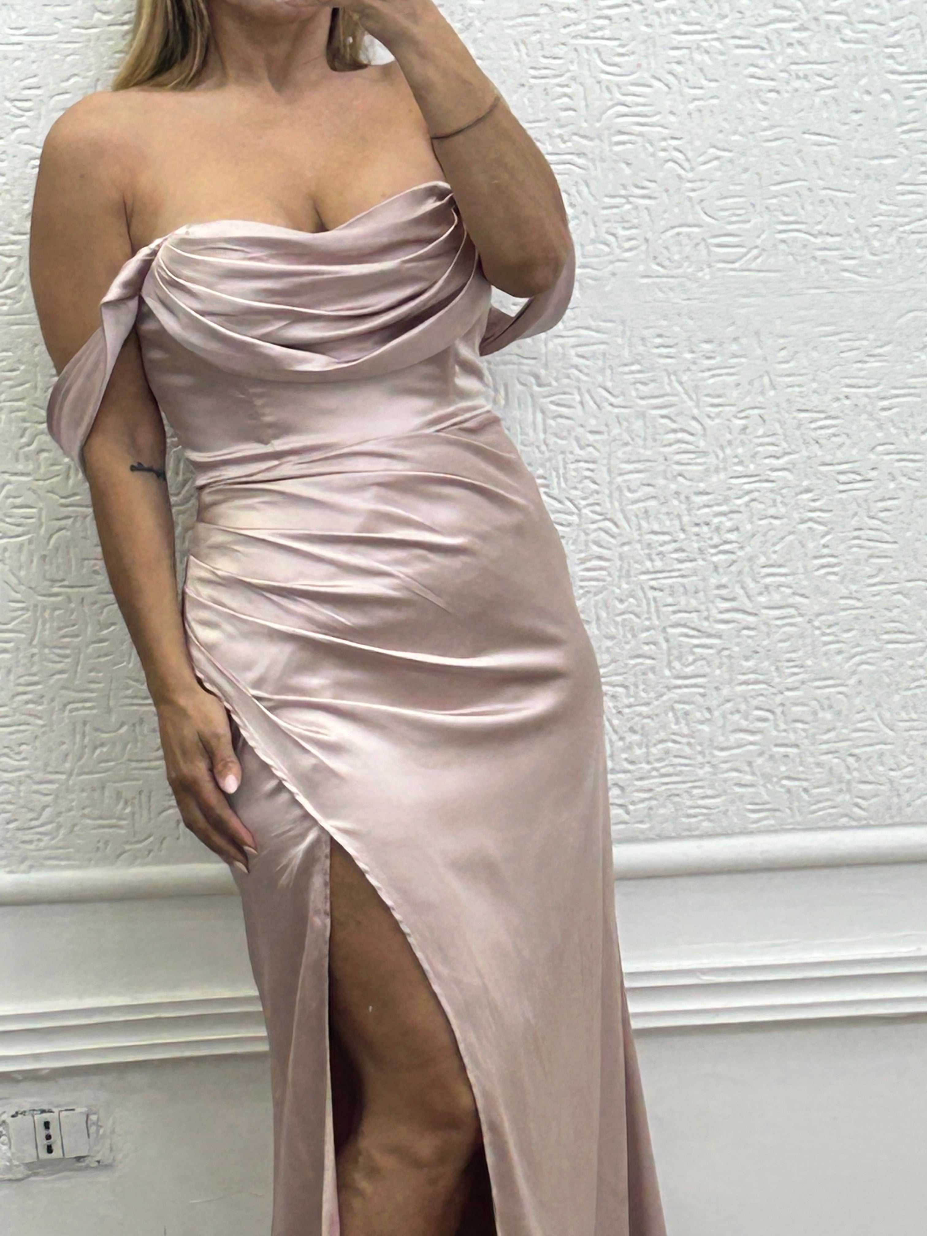 Dress deluxe