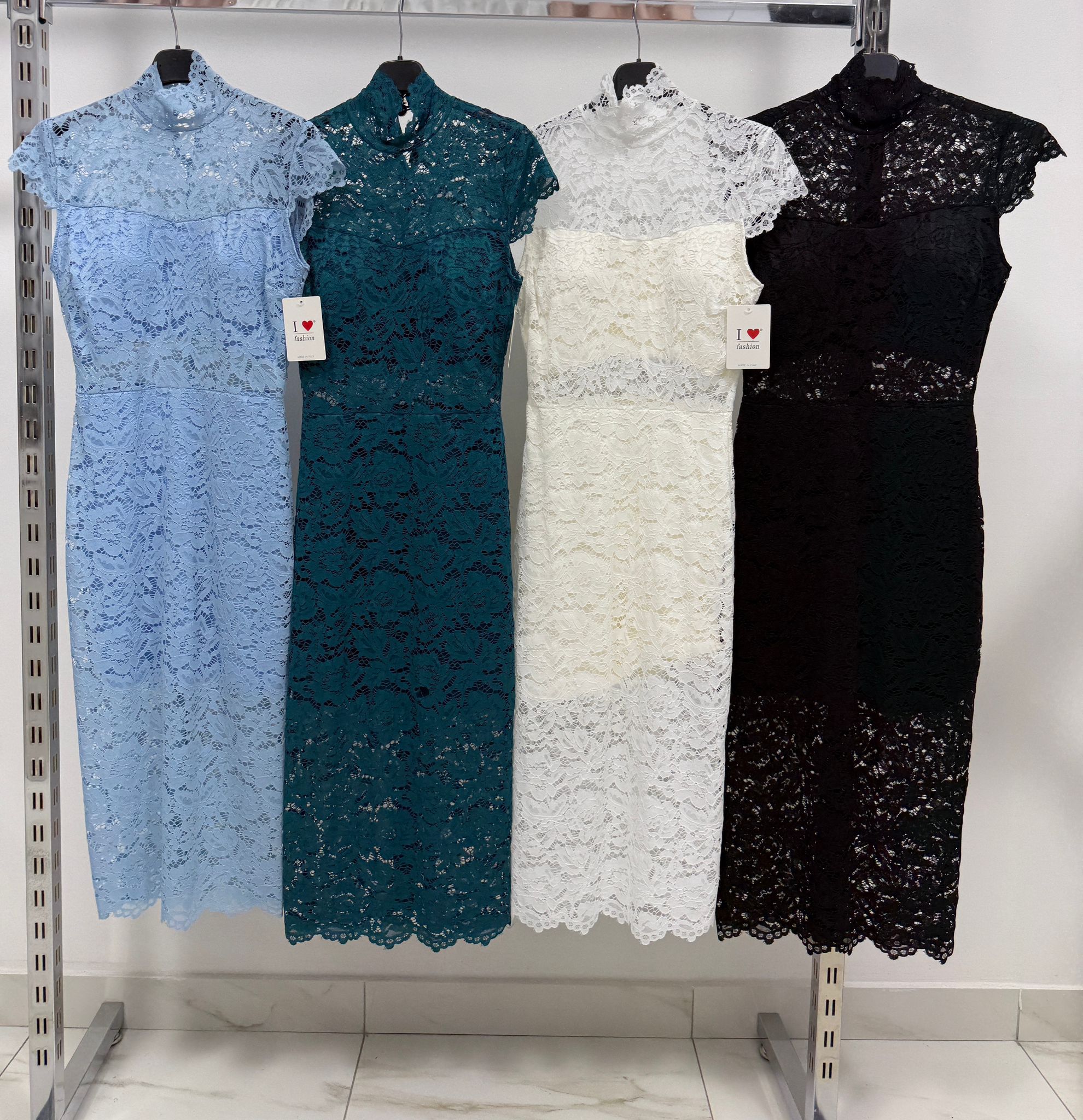 Dress in pizzo California Slim