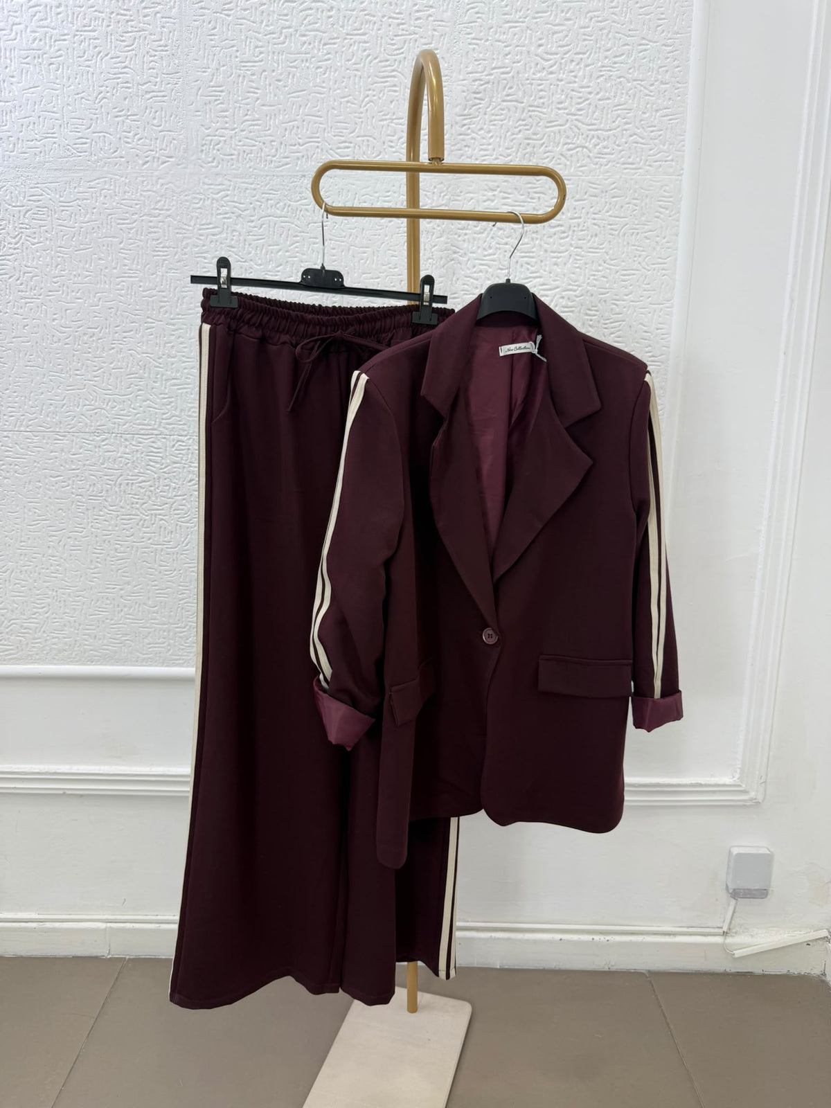 Tailleur Santiago con bande