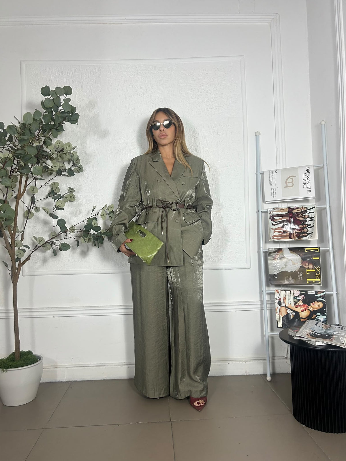 Tailleur mood Sariana in raso
