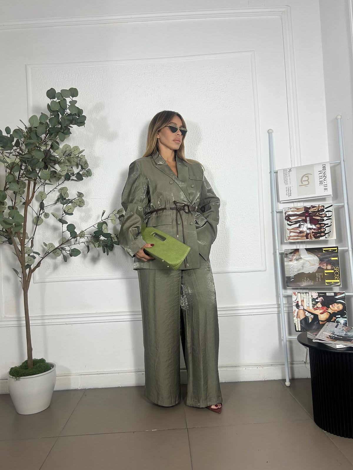 Tailleur mood Sariana in raso